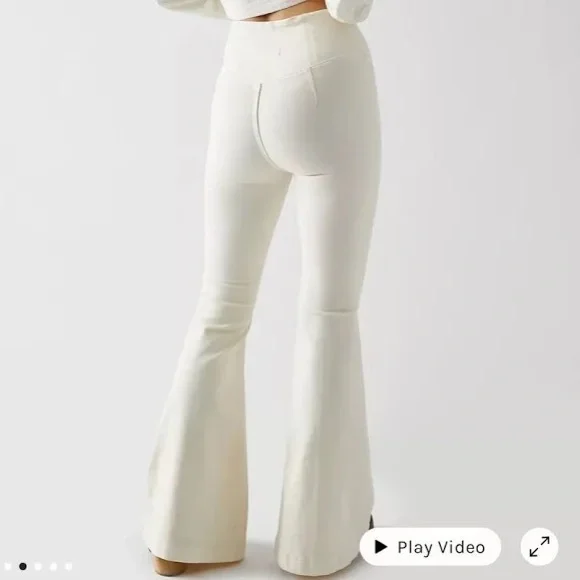 Free People Venice Beach Flare Jeans in Worn White. NWT size 30,31. - Picture 6 of 11